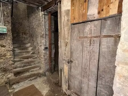 marcadet poissonniers - cave à louer