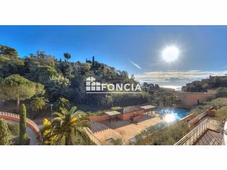 coup de coeur ! très beau 2 pièces de 50 m2 à théoule-sur-mer avec belle terrasse vue mer 