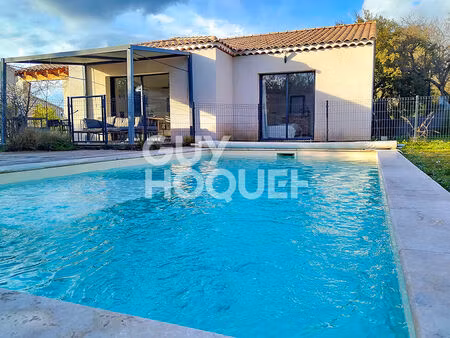 propriété sur la commune de lagnes : maison de plain pied  garage  piscine et jardin