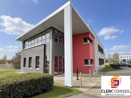 bureau de prestige de 146 m2 en location - isneauville  france