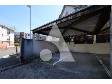 place de parking - secteur canal