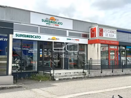 local commercial a louer