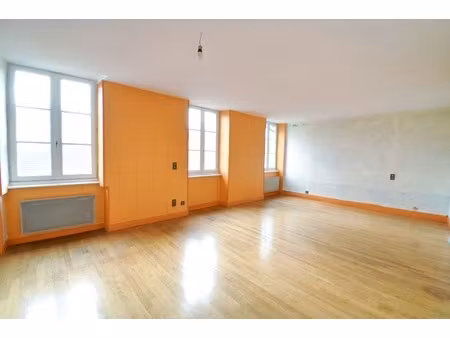 exclusivite / 4 logements indépendants / 63160 billom