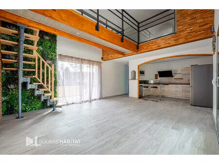 maison lumineuse de 130 m² avec piscine