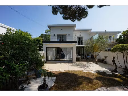 maison à vendre à royan - 7 pièces  4 chambres  proche de la mer