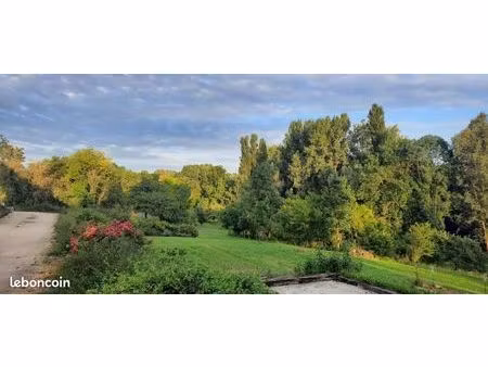 titre : farmhouse in the french countryside  long stays only  1 hour 15 minutes south of p