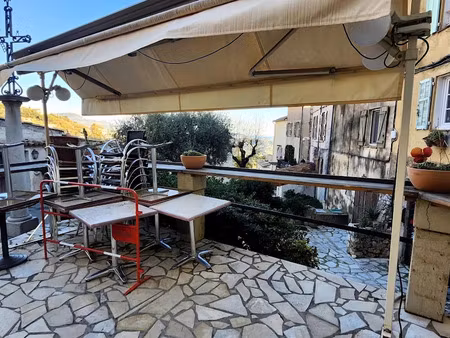 vente locaux professionnels 3 pièces 45 m² à saint-jeannet (06640)  56 000 €