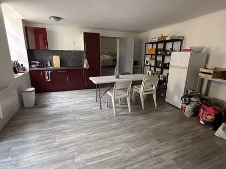 location appartement 3 pièces 65 m² à limoux (11300)  500 €