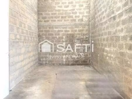 vente garage et parking aux sables-d'olonne (85100) : à vendre / 23m² les sables-d'olonne