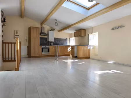 location meublée appartement 3 pièces 60 m² à bourg-les-valence (26500)  630 €