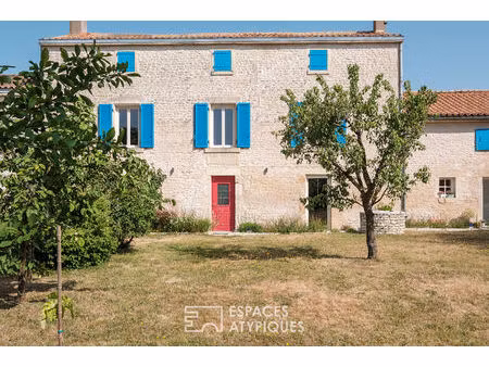 longère rénovée et son parc verdoyant