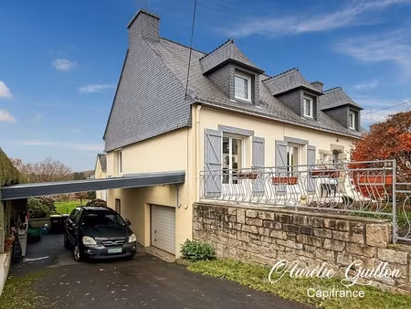 maison familiale 152 m² – 5 chambres – sous-sol complet – piscine chauffée – bourg de la c