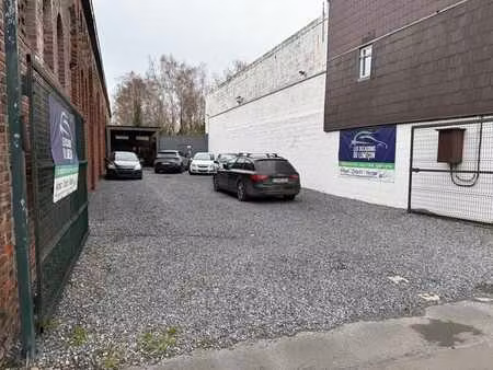 bureau + terrain professionnel idéalement situé à frameries