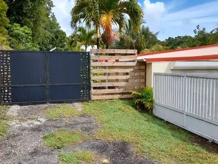 studio à louer à morne à l’eau