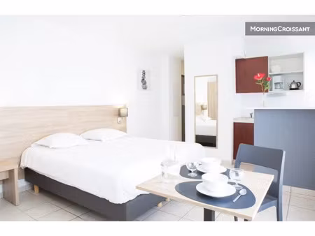 location meublée appartement 1 pièce 26 m² à divonne-les-bains (01220)  1 110 €