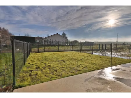 location meublée appartement 4 pièces 92 m² à pont-evêque (38780)  1 350 €