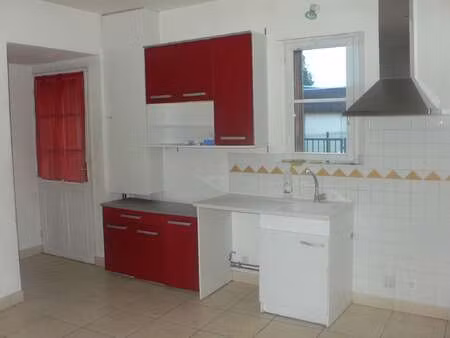 location appartement 3 pièces à lisieux (14100) : à louer 3 pièces / 65m² lisieux