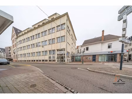 location locaux professionnels 1 pièce 23 m² à haguenau (67500)  545 €