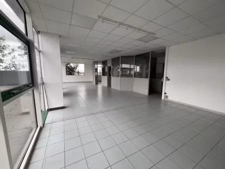 location locaux professionnels 217 m² à rivery (80136)  2 000 €