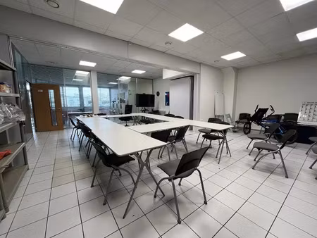 location locaux professionnels 10 pièces 1500 m² à amiens (80000)  4 800 €