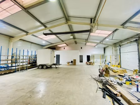 location locaux professionnels 830 m² à saleux (80480)  4 500 €