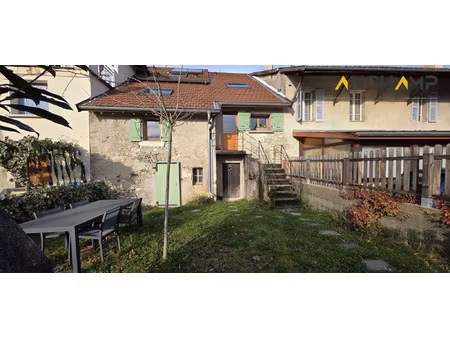 exclusivite sur bassy - maison de village 3 chambres et ja