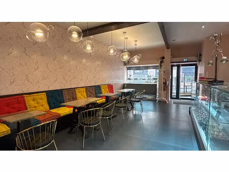 local commercial vienne 122 m2