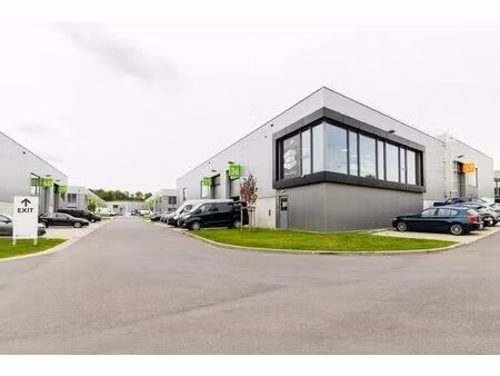 surface industrielle à louer à rue des sablières 45 mont-saint-guibert (vbd63892)