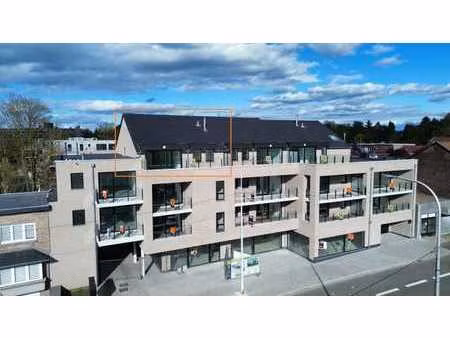 superbe penthouse 2 ch avec terrasse et cave