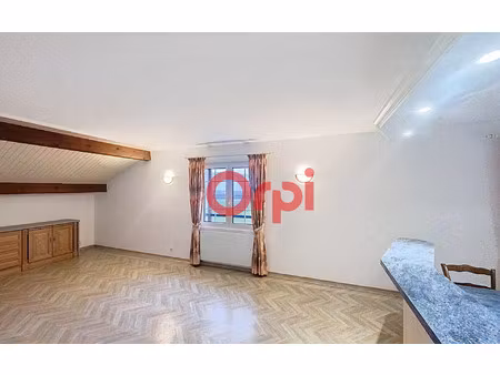 location appartement  97.05 m² t-4 à viry  1 480 €