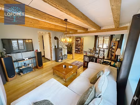 belle maison alsacienne à hipsheim 7 pièce(s) 140 m2 avec dépendance