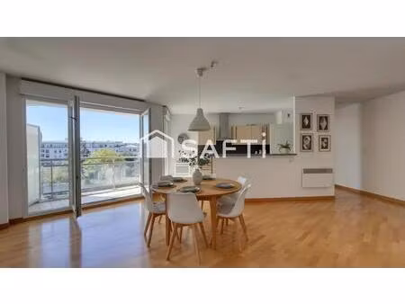 appartement de 67m2   3 pieces  2 chambres 2 balcons