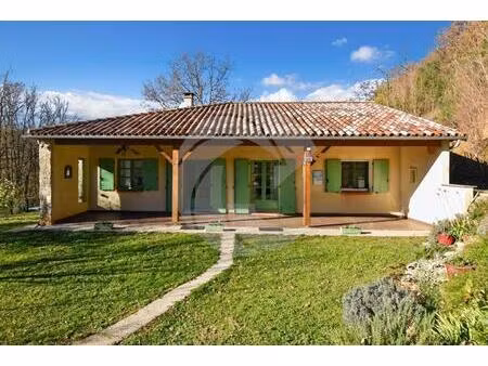 superbe maison avec accès privatif à l’aveyron