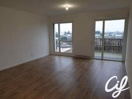 location appartement 3 pièces à saint-herblain nord-sillon-thébaudières (44800) : à louer 