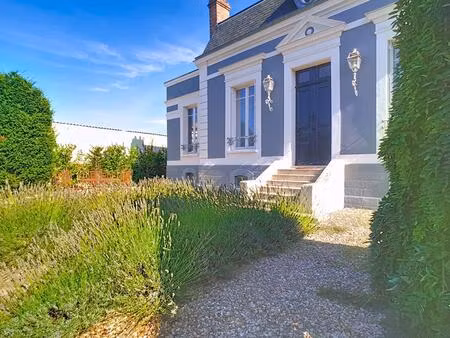 maison de maître en bourgogne  6 pièce(s) 225 m2 sur 4.547 m² terrain