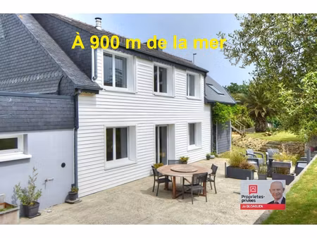 maison rénovée à 900 m de la mer