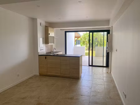 appartement t2 - ste-luce - parking - 39 93 m2