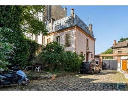 prestigieux immeuble de rapport en vente à saint-denis  france