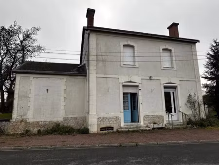 vente maison 5 pièces 103 m² à savigné-sur-lathan (37340)  137 000 €