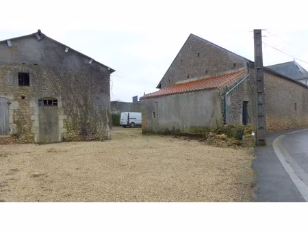 maison à vendre airvault 5 pièce(s) 126m2 97 000€