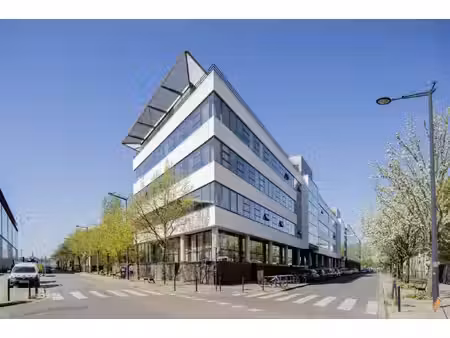 location local professionnel 371m² bordeaux 33100