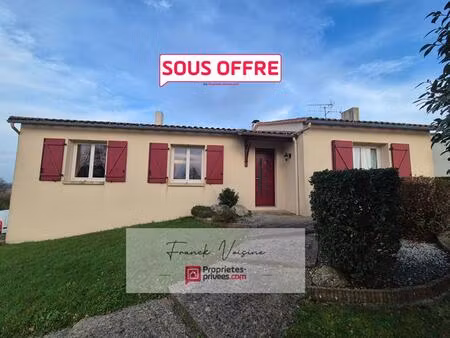 a vendre à saint michel mont mercure  maison de 114 m2 env avec 4 chambres sur une parcell