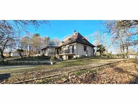 maison avec sous sol parcelle boise et constructible