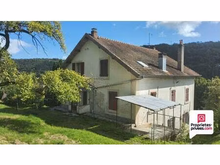 maison de 1927 - 3 logements - 10 pièces - 7 chambres 286 m² calme et nature . terrain 405
