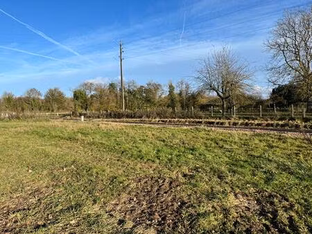 noron l'abbaye terrain viabilise de 696 m²