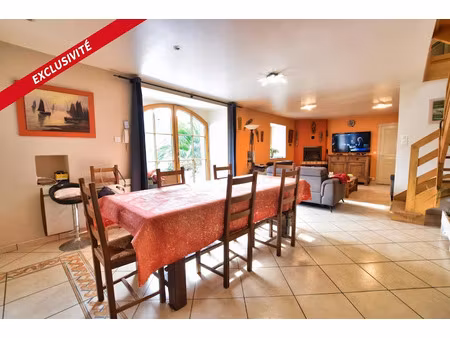 vente maison 6 pièces 166 m² à plomodiern (29550)  284 000 €