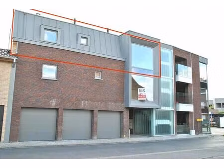 modern appartement met 2 slaapkamers  garage en terras!