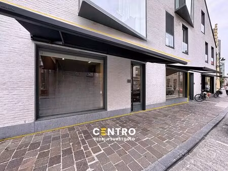 instapklare & lichtrijke kantoorruimte (bj 2012) met voorgevelbreedte van 10m in het histo