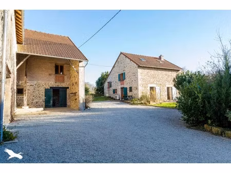 vente maison 5 pièces 196 m² à saint-dizier-leyrenne (23400)  297 000 €