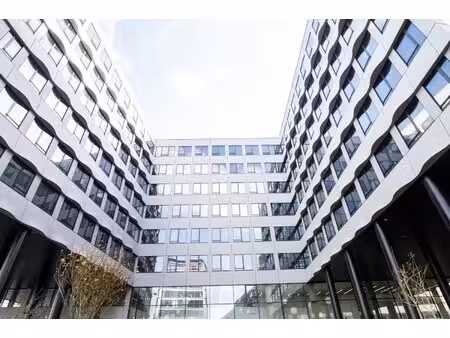 location local professionnel 16 699m² fontenay sous bois 94120